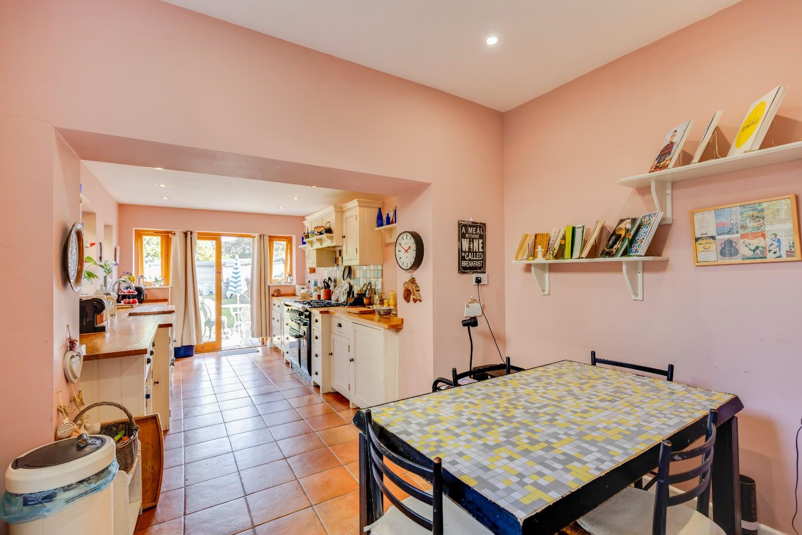 3 Church Avenue, Penarth, CF64 1AZ